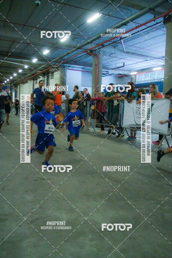 Buy your photos of the event1 Corrida Masha e o Urso no Tiet Plaza Shopping on Fotop