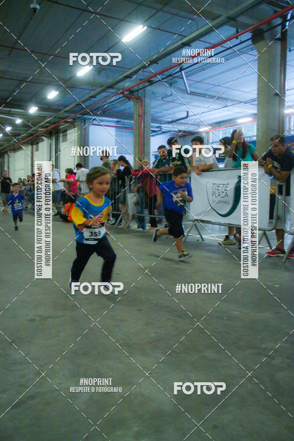 Buy your photos of the event1 Corrida Masha e o Urso no Tiet Plaza Shopping on Fotop