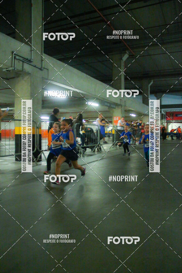Buy your photos of the event1 Corrida Masha e o Urso no Tiet Plaza Shopping on Fotop