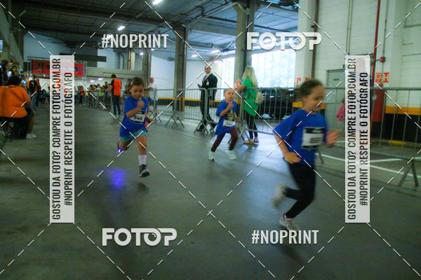 Buy your photos of the event1 Corrida Masha e o Urso no Tiet Plaza Shopping on Fotop
