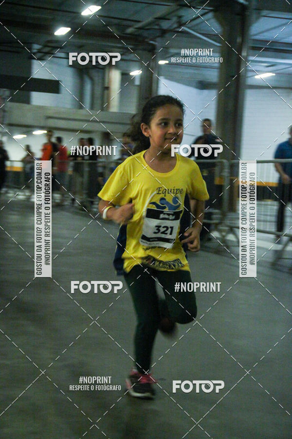 Buy your photos of the event1 Corrida Masha e o Urso no Tiet Plaza Shopping on Fotop