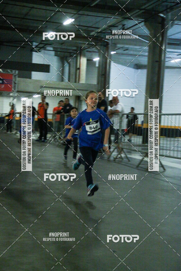 Buy your photos of the event1 Corrida Masha e o Urso no Tiet Plaza Shopping on Fotop