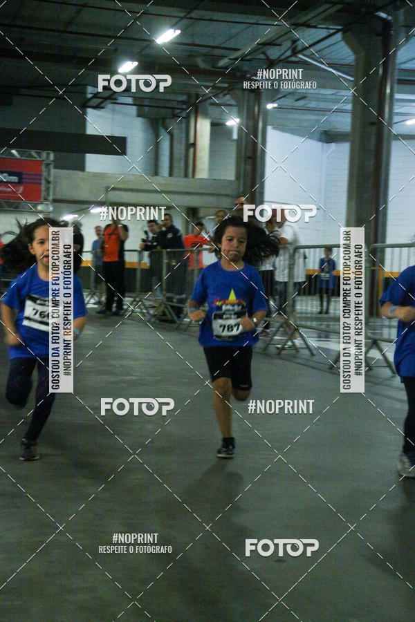 Buy your photos of the event1 Corrida Masha e o Urso no Tiet Plaza Shopping on Fotop