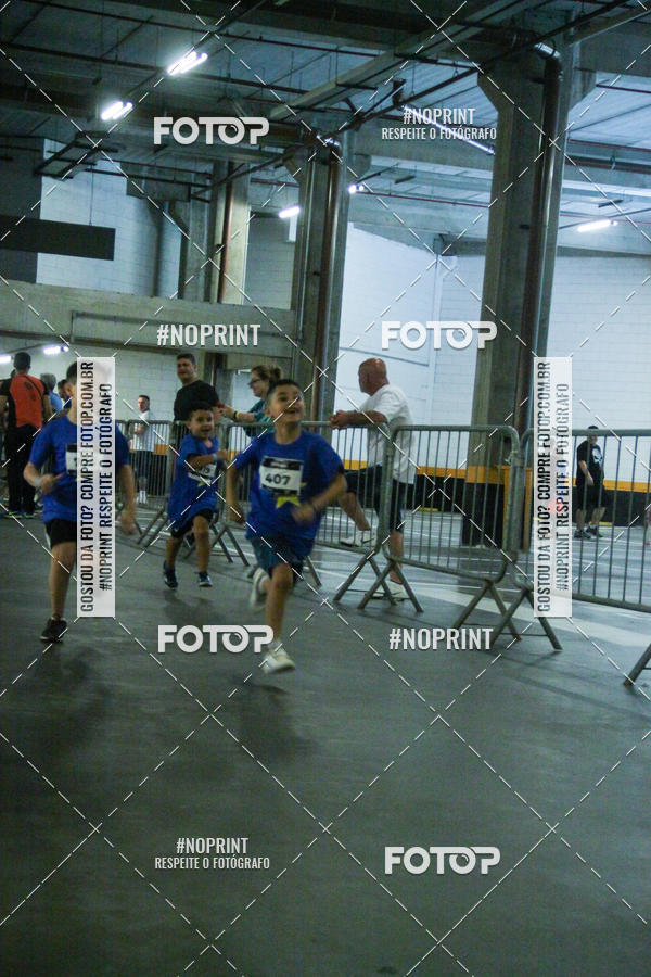 Buy your photos of the event1 Corrida Masha e o Urso no Tiet Plaza Shopping on Fotop