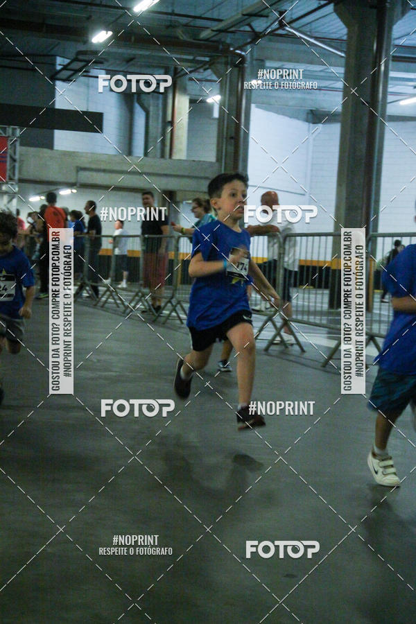 Buy your photos of the event1 Corrida Masha e o Urso no Tiet Plaza Shopping on Fotop