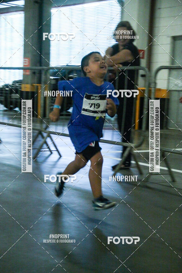 Buy your photos of the event1 Corrida Masha e o Urso no Tiet Plaza Shopping on Fotop