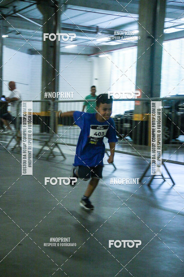 Buy your photos of the event1 Corrida Masha e o Urso no Tiet Plaza Shopping on Fotop