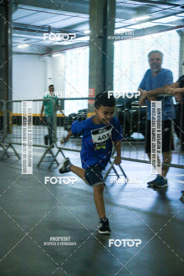 Buy your photos of the event1 Corrida Masha e o Urso no Tiet Plaza Shopping on Fotop