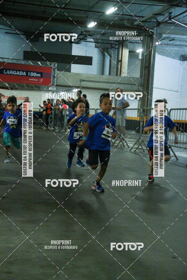 Buy your photos of the event1 Corrida Masha e o Urso no Tiet Plaza Shopping on Fotop