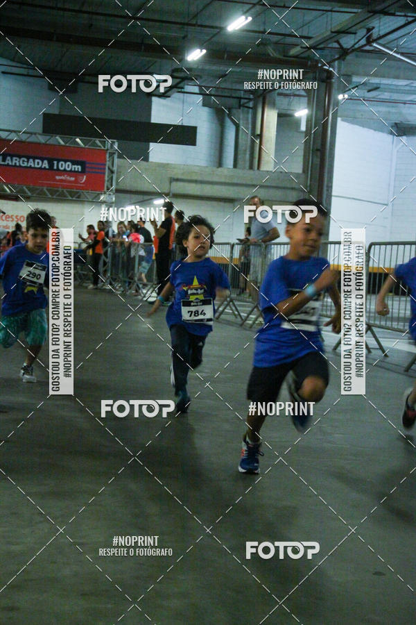 Buy your photos of the event1 Corrida Masha e o Urso no Tiet Plaza Shopping on Fotop