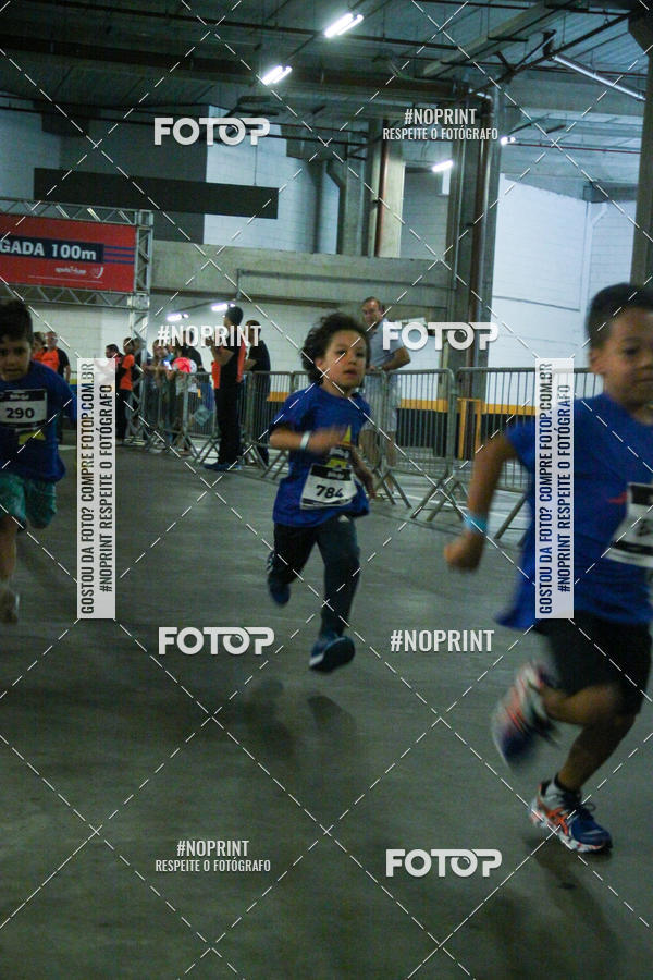 Buy your photos of the event1 Corrida Masha e o Urso no Tiet Plaza Shopping on Fotop