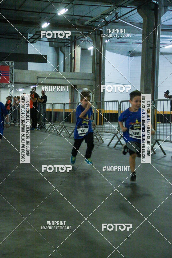Buy your photos of the event1 Corrida Masha e o Urso no Tiet Plaza Shopping on Fotop
