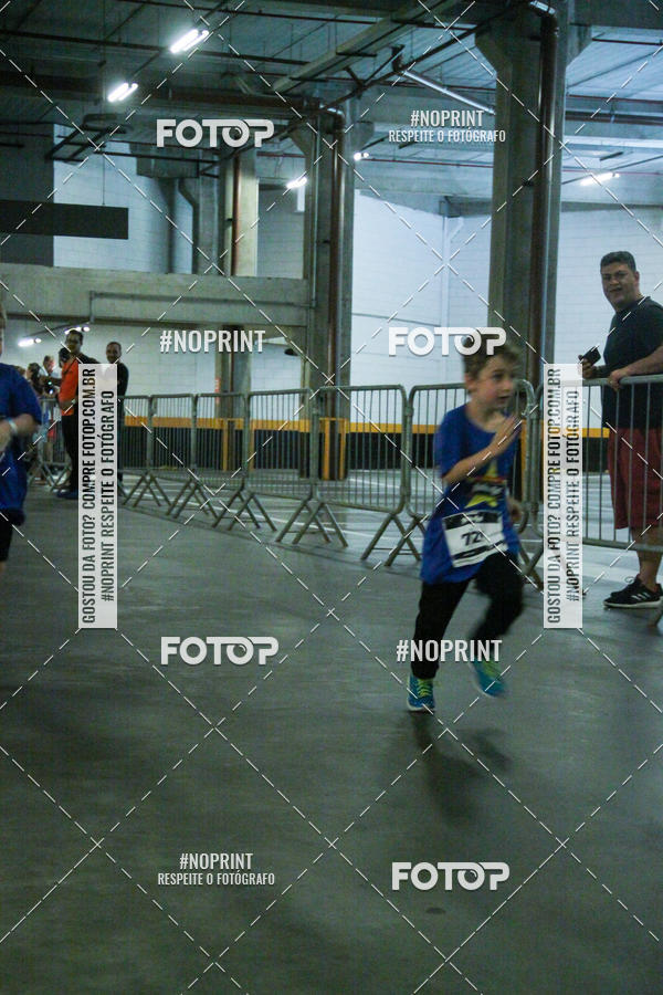 Buy your photos of the event1 Corrida Masha e o Urso no Tiet Plaza Shopping on Fotop