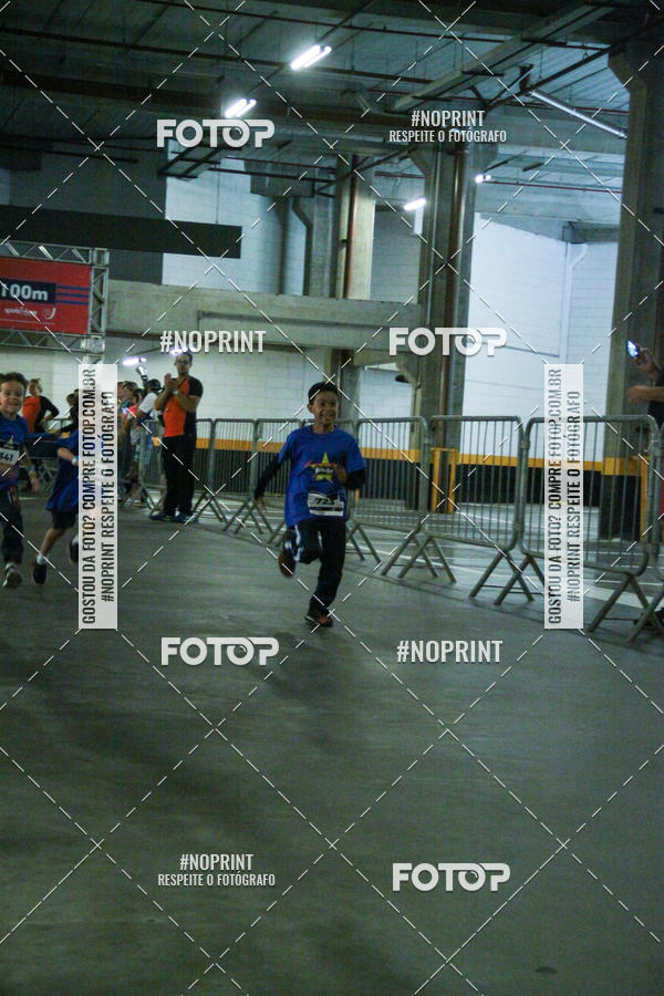 Buy your photos of the event1 Corrida Masha e o Urso no Tiet Plaza Shopping on Fotop