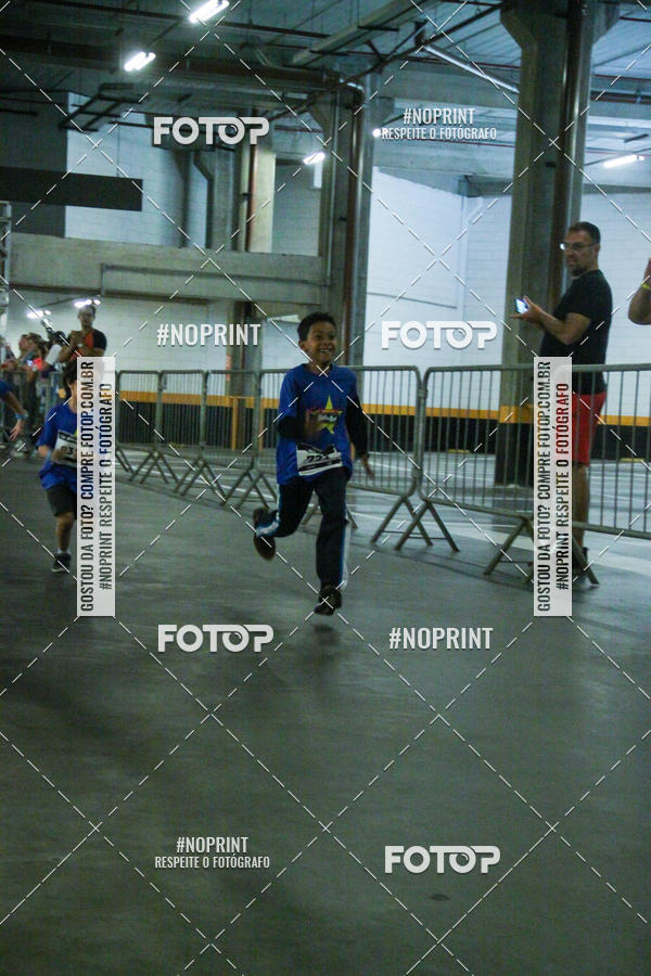 Buy your photos of the event1 Corrida Masha e o Urso no Tiet Plaza Shopping on Fotop