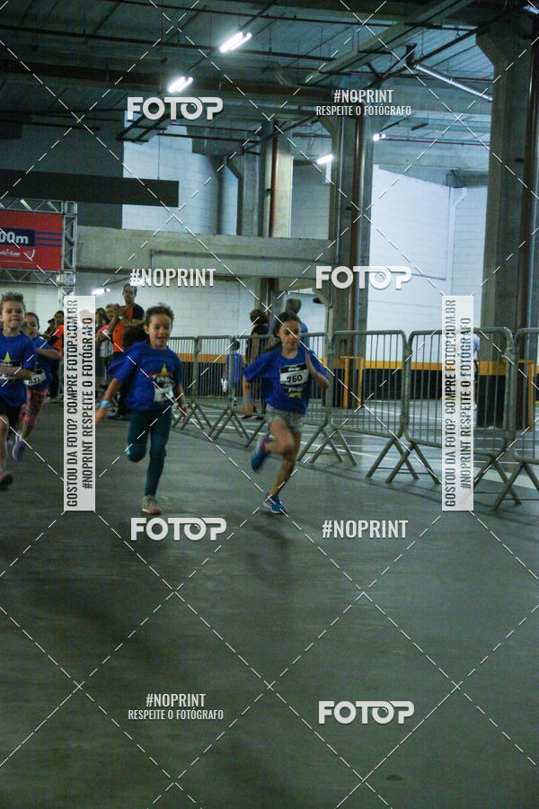 Buy your photos of the event1 Corrida Masha e o Urso no Tiet Plaza Shopping on Fotop