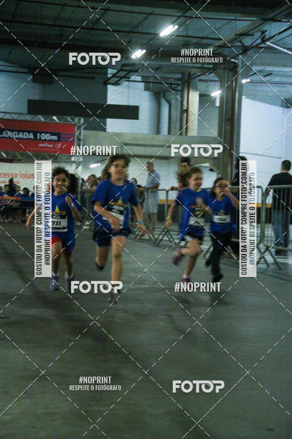Buy your photos of the event1 Corrida Masha e o Urso no Tiet Plaza Shopping on Fotop