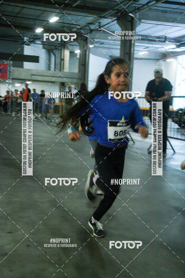Buy your photos of the event1 Corrida Masha e o Urso no Tiet Plaza Shopping on Fotop