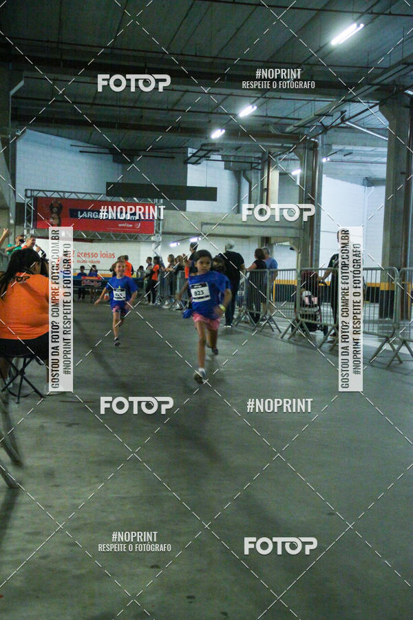 Buy your photos of the event1 Corrida Masha e o Urso no Tiet Plaza Shopping on Fotop