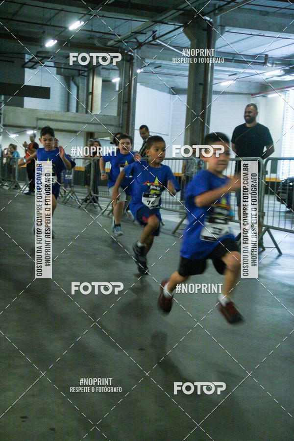 Buy your photos of the event1 Corrida Masha e o Urso no Tiet Plaza Shopping on Fotop
