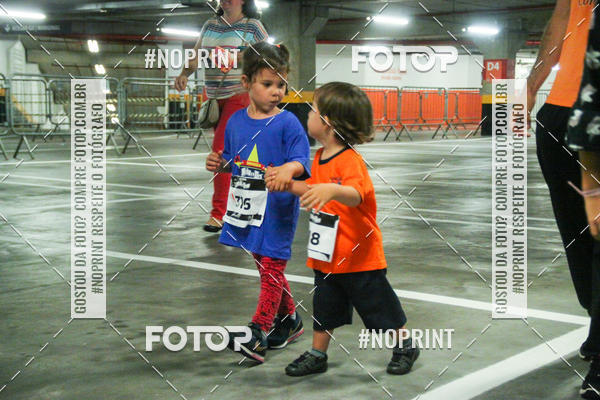 Buy your photos of the event1 Corrida Masha e o Urso no Tiet Plaza Shopping on Fotop