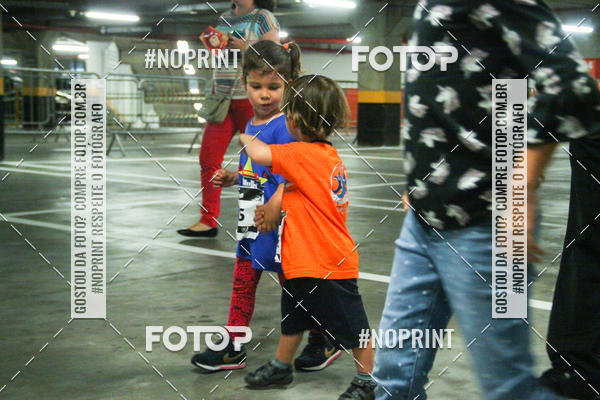 Buy your photos of the event1 Corrida Masha e o Urso no Tiet Plaza Shopping on Fotop
