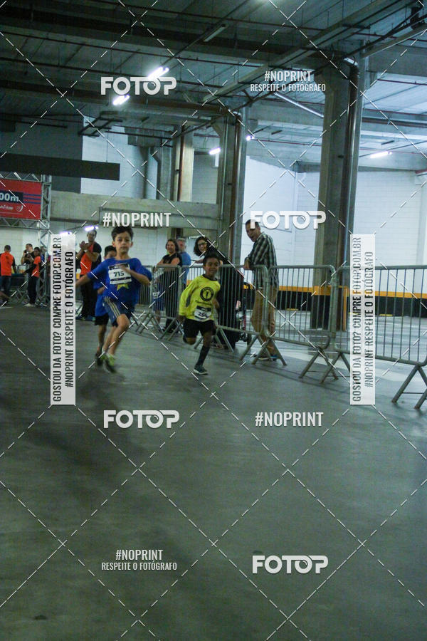 Buy your photos of the event1 Corrida Masha e o Urso no Tiet Plaza Shopping on Fotop