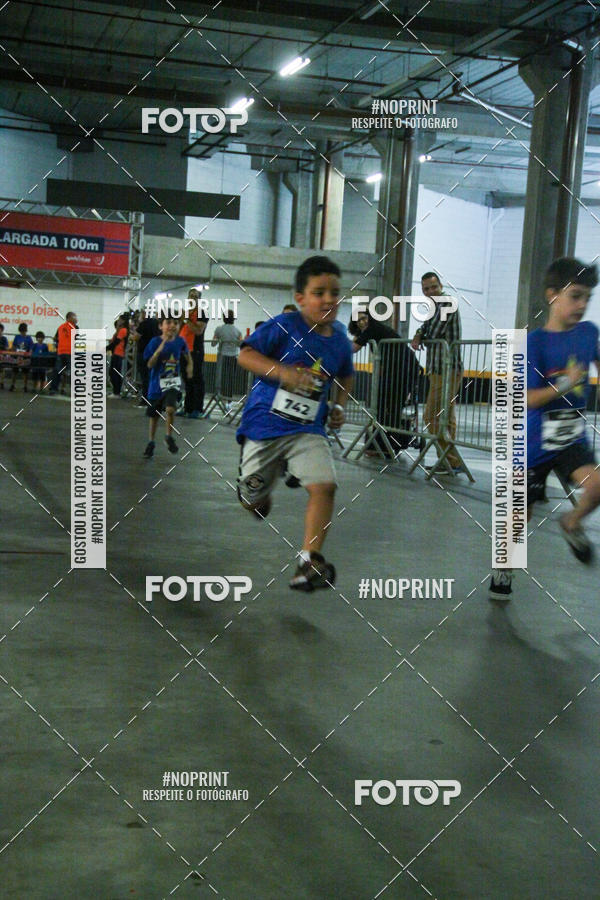 Buy your photos of the event1 Corrida Masha e o Urso no Tiet Plaza Shopping on Fotop