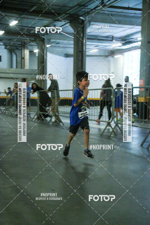 Buy your photos of the event1 Corrida Masha e o Urso no Tiet Plaza Shopping on Fotop
