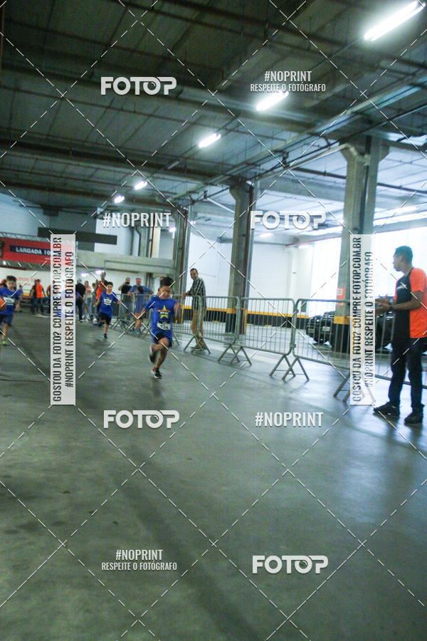 Buy your photos of the event1 Corrida Masha e o Urso no Tiet Plaza Shopping on Fotop