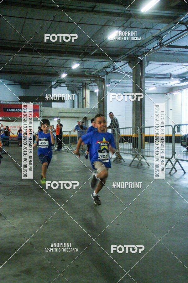 Buy your photos of the event1 Corrida Masha e o Urso no Tiet Plaza Shopping on Fotop
