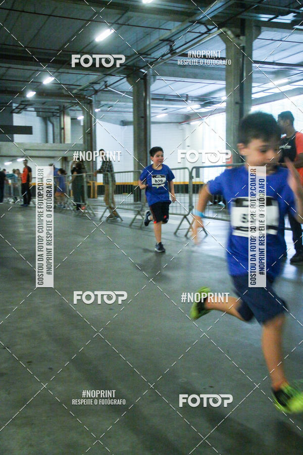 Buy your photos of the event1 Corrida Masha e o Urso no Tiet Plaza Shopping on Fotop