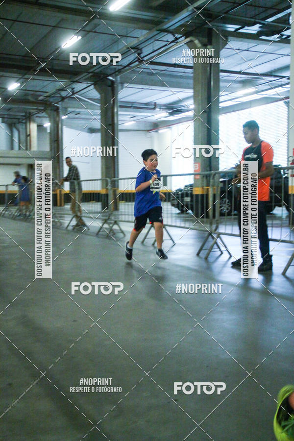 Buy your photos of the event1 Corrida Masha e o Urso no Tiet Plaza Shopping on Fotop