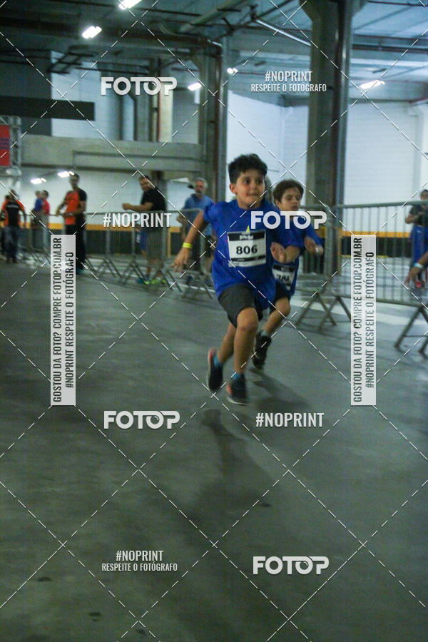 Buy your photos of the event1 Corrida Masha e o Urso no Tiet Plaza Shopping on Fotop