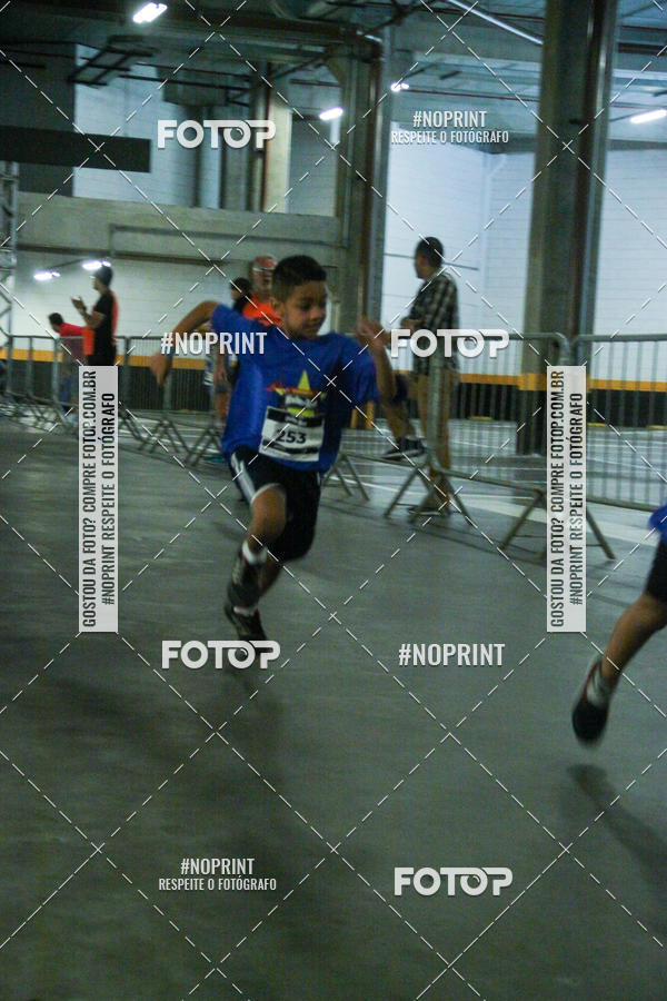 Buy your photos of the event1 Corrida Masha e o Urso no Tiet Plaza Shopping on Fotop