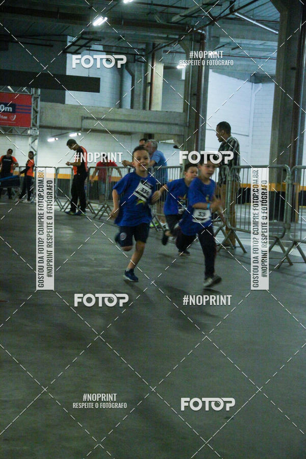 Buy your photos of the event1 Corrida Masha e o Urso no Tiet Plaza Shopping on Fotop