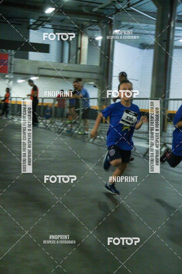 Buy your photos of the event1 Corrida Masha e o Urso no Tiet Plaza Shopping on Fotop