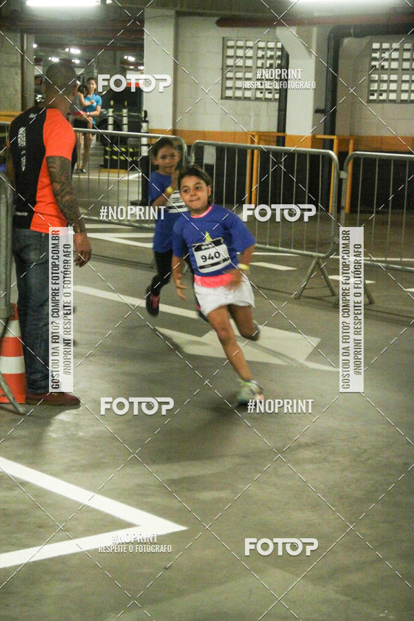 Buy your photos of the event1 Corrida Masha e o Urso no Tiet Plaza Shopping on Fotop