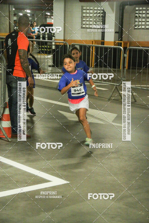 Buy your photos of the event1 Corrida Masha e o Urso no Tiet Plaza Shopping on Fotop
