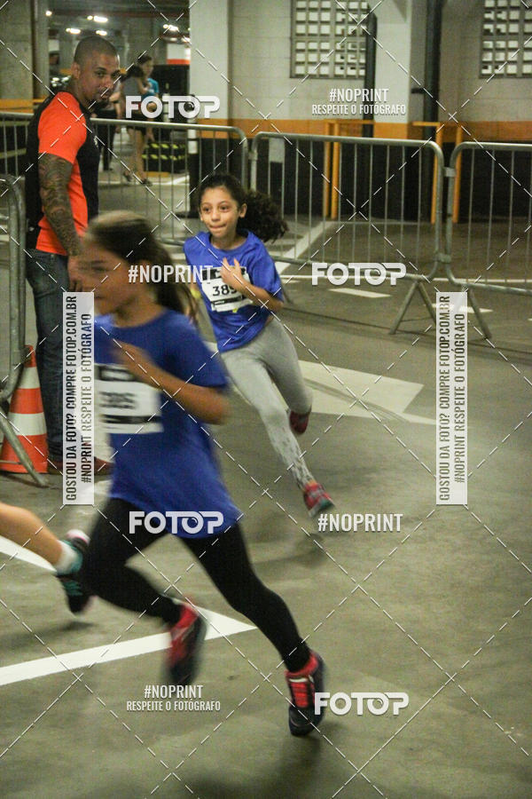 Buy your photos of the event1 Corrida Masha e o Urso no Tiet Plaza Shopping on Fotop