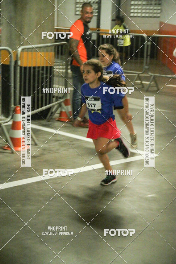 Buy your photos of the event1 Corrida Masha e o Urso no Tiet Plaza Shopping on Fotop