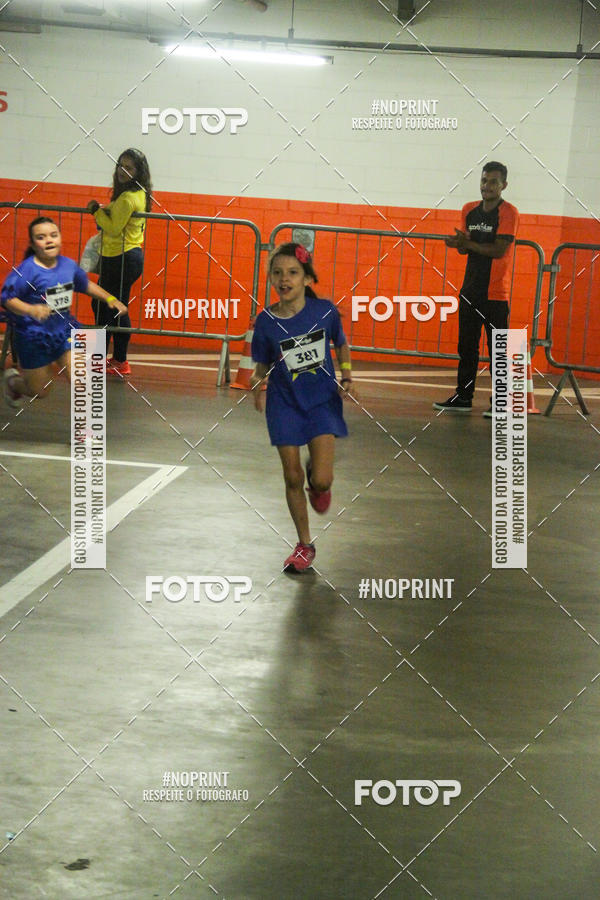 Buy your photos of the event1 Corrida Masha e o Urso no Tiet Plaza Shopping on Fotop