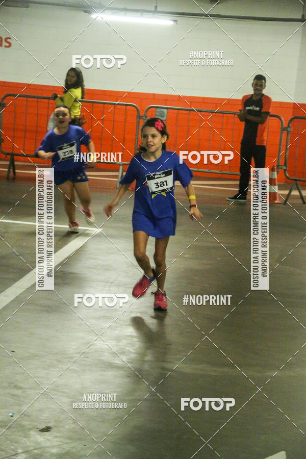 Buy your photos of the event1 Corrida Masha e o Urso no Tiet Plaza Shopping on Fotop