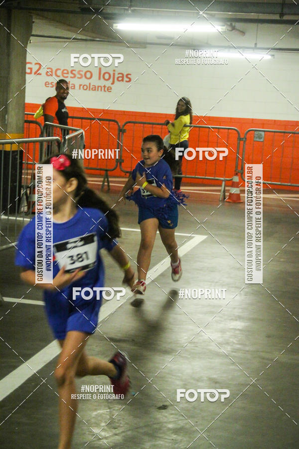 Buy your photos of the event1 Corrida Masha e o Urso no Tiet Plaza Shopping on Fotop
