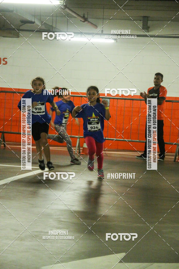 Buy your photos of the event1 Corrida Masha e o Urso no Tiet Plaza Shopping on Fotop