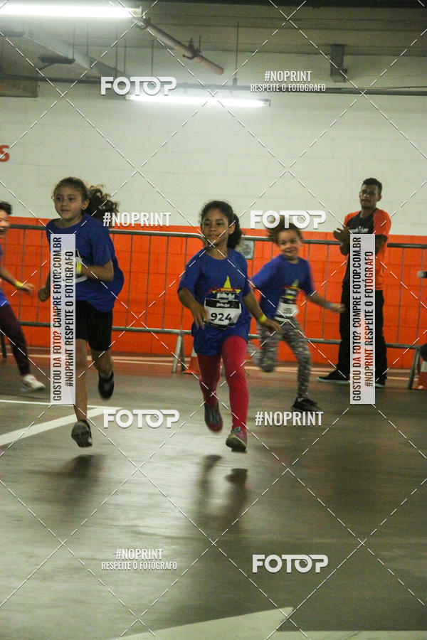 Buy your photos of the event1 Corrida Masha e o Urso no Tiet Plaza Shopping on Fotop