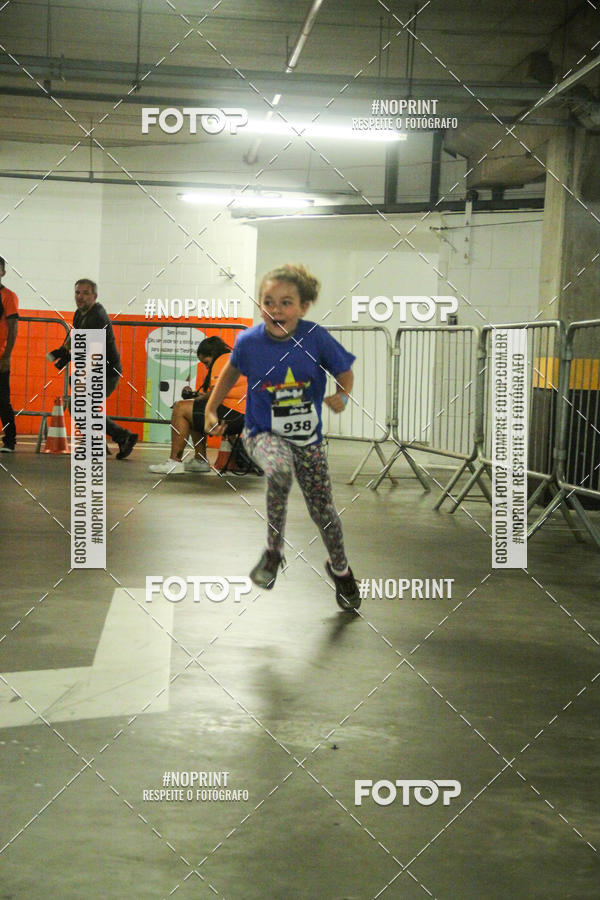 Buy your photos of the event1 Corrida Masha e o Urso no Tiet Plaza Shopping on Fotop