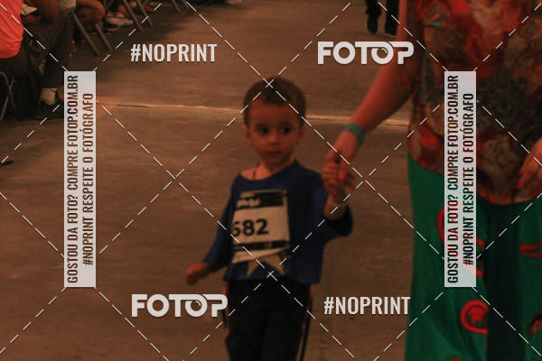 Buy your photos of the event1 Corrida Masha e o Urso no Tiet Plaza Shopping on Fotop