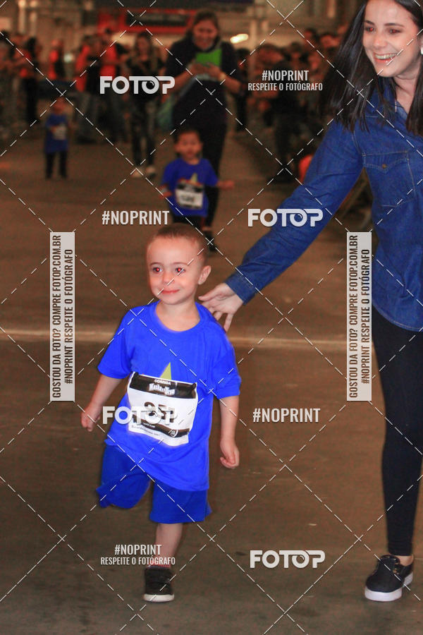 Buy your photos of the event1 Corrida Masha e o Urso no Tiet Plaza Shopping on Fotop