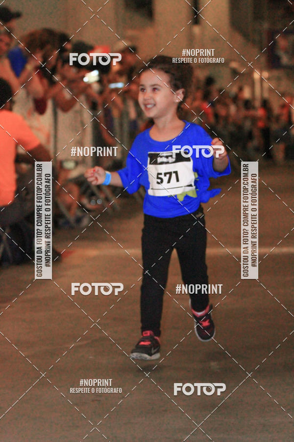 Buy your photos of the event1 Corrida Masha e o Urso no Tiet Plaza Shopping on Fotop